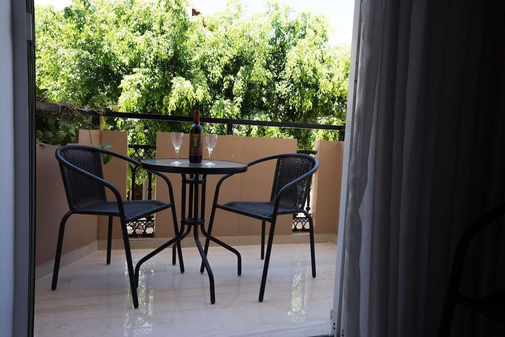 Sunset Seaside Apartments & Studios Rethymno  Exterior photo