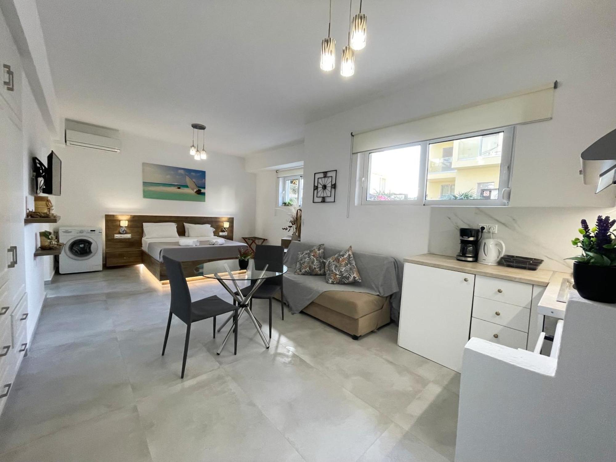 Sunset Seaside Apartments & Studios Rethymno  Exterior photo